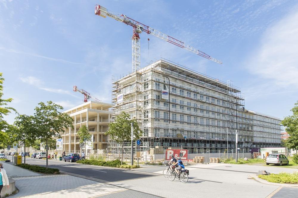 RHEINPALAIS BONNER BOGEN: Komplex administrativních budov v Bonn-Beuelu byl stavěn z masivních a dřevěných konstrukcí. V hojné míře se využily sádrovláknité desky fermacell®.